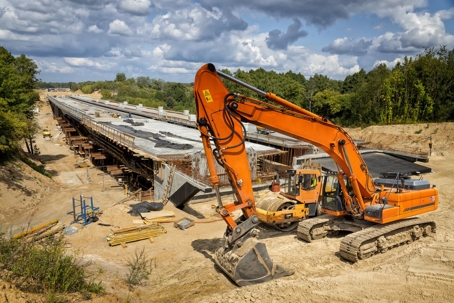 Power Shovel building highway